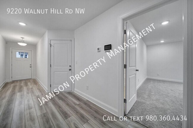 Foto del edificio - 9220 Walnut Hl Rd NW