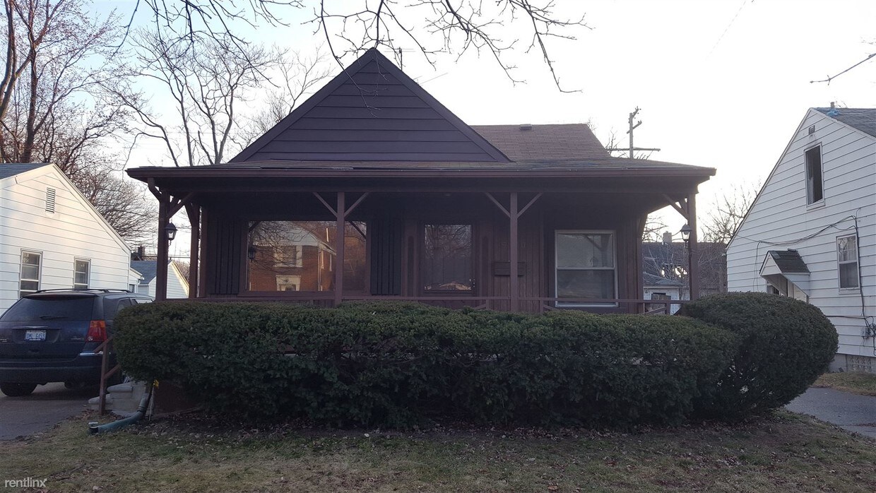 Primary Photo - 2 br, 1 bath House - 5570 Farmbrook St