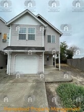 Building Photo - 1472-1474 Falcon Loop