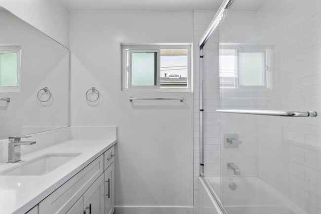 Studio - Pacific Apartment Homes at Ermanita