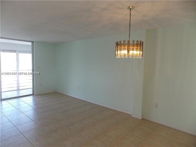 Building Photo - 3551 NE 169th St