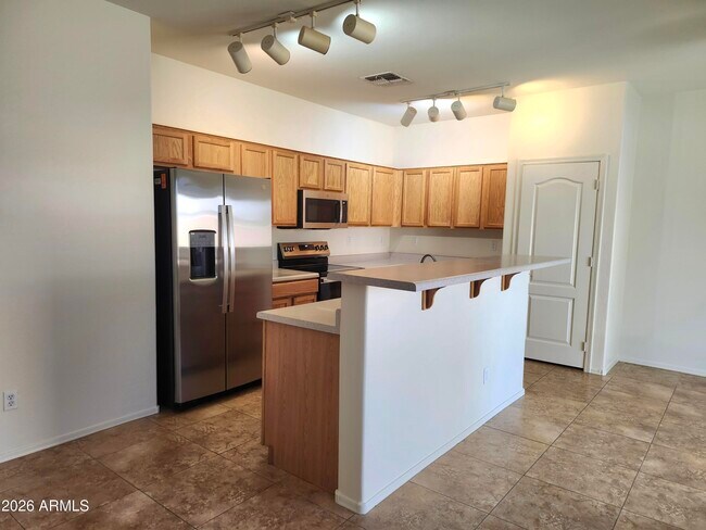 Building Photo - 17938 W Port Royale Ln