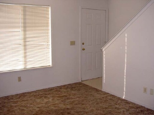 Front Entry - 4-Plex