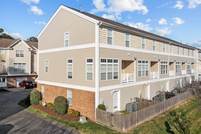 Foto del edificio - 4761 Beach Bay Ct