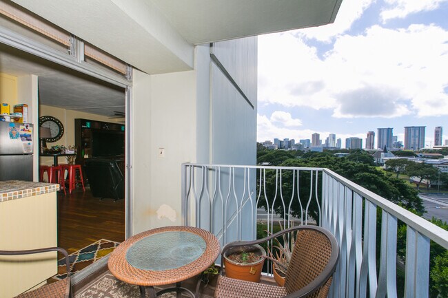 Foto del edificio - 1511 Nuuanu Ave