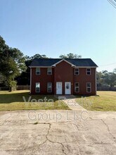 Building Photo - 240 Toby Springs Ln