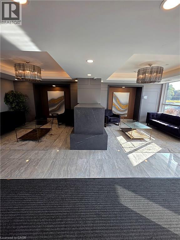 Building Photo - 5055 Greenlane