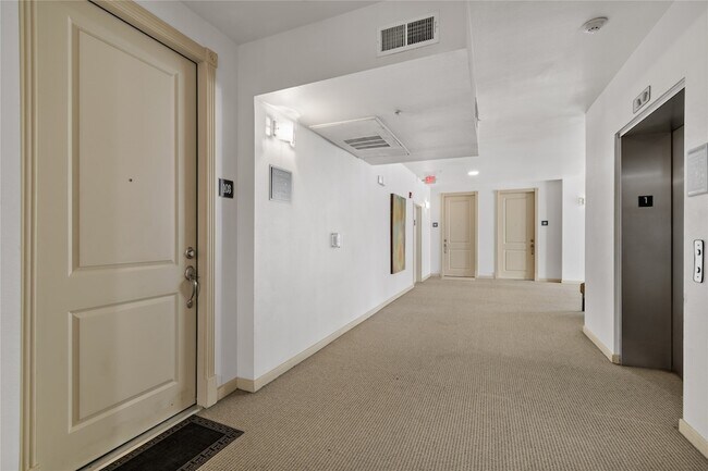 Building Photo - 505 Jackson Hill St