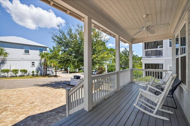 Building Photo - 28 Emerald Beach Cir