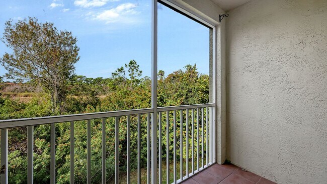 Foto del edificio - 4990 Baraldi Cir