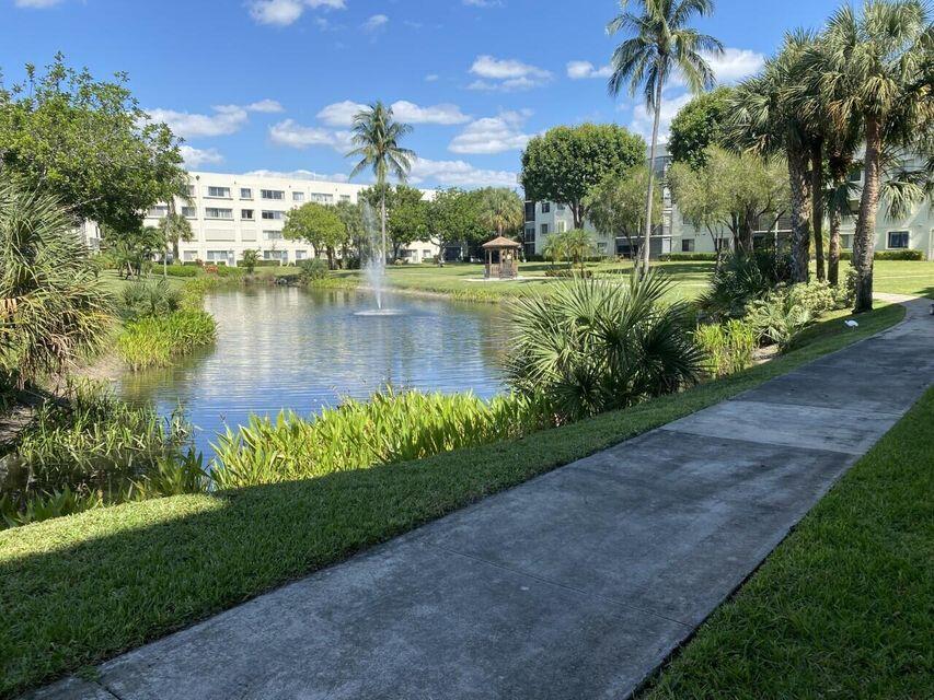 3138 Via Poinciana Unit 102, Lake Worth, FL 33467 Condo for Rent in
