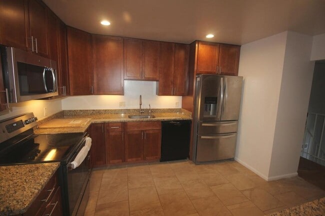 Building Photo - 9944 Murnane Street