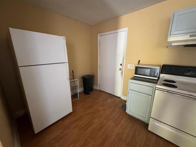 Foto del edificio - 140 E 12th St