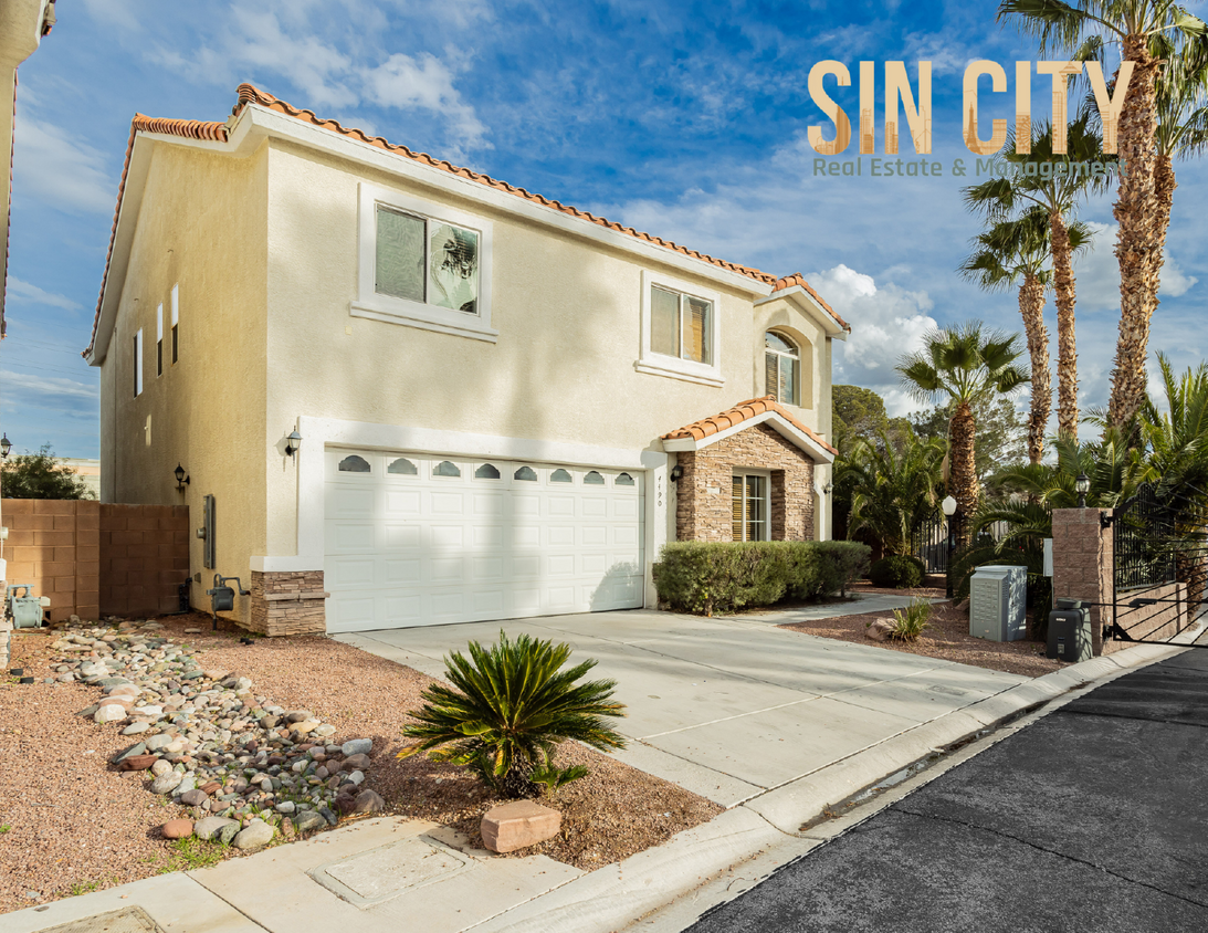 Primary Photo - Spacious 5 Bedroom Home with 3355 sq ft in...