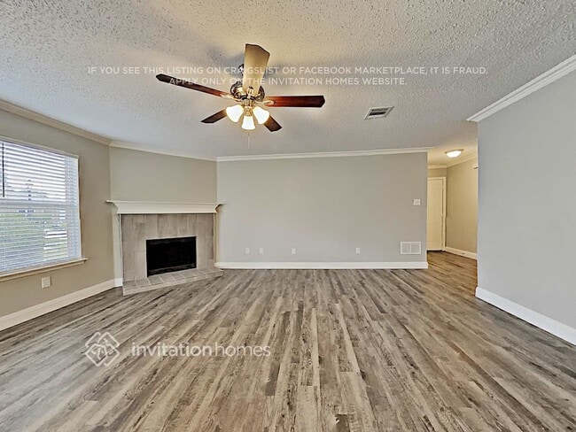 Foto del edificio - 2440 Rolling Ridge Dr