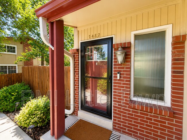 Foto del edificio - 7482 W Roxbury Pl