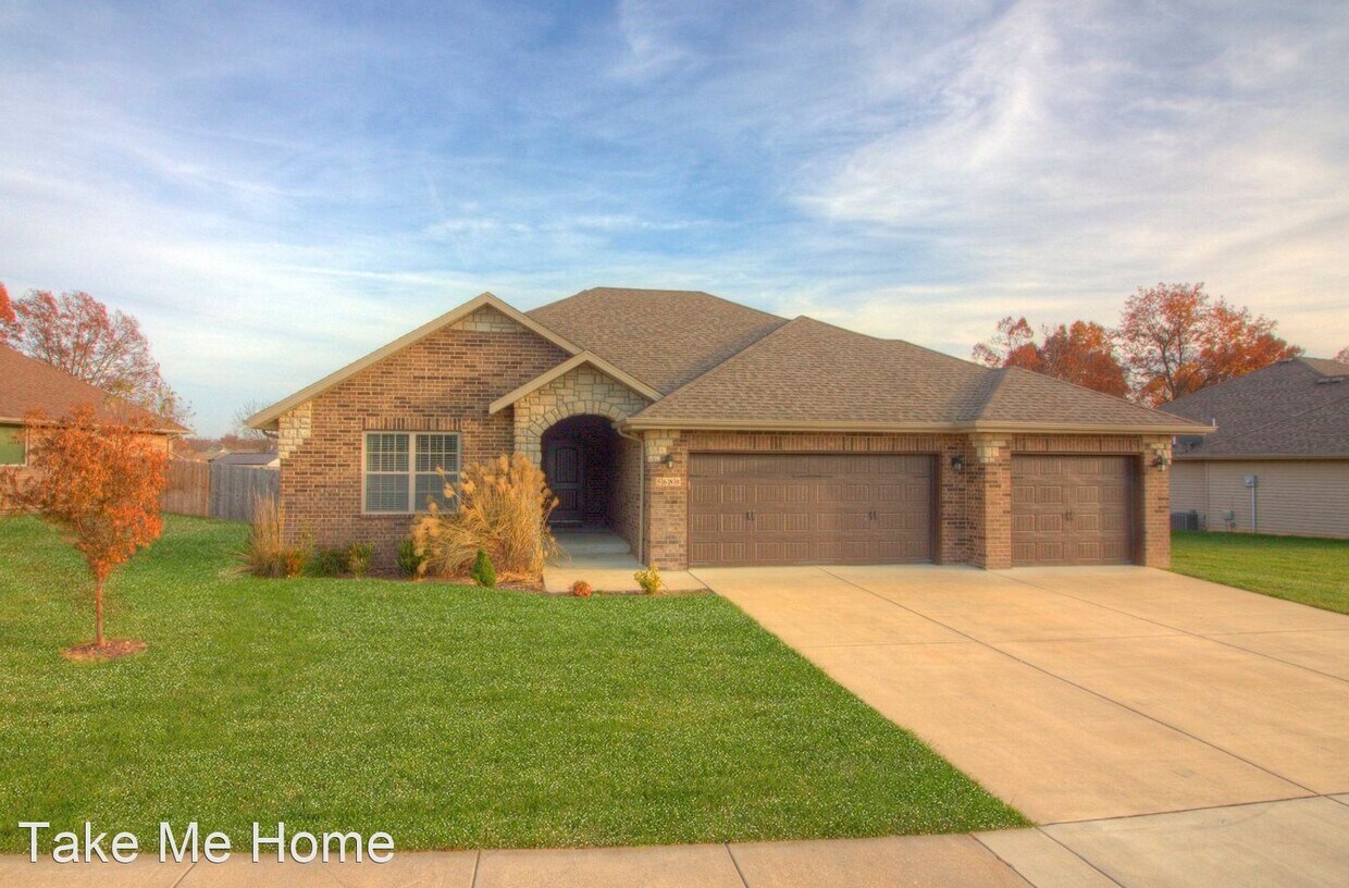 5698 Pearson Pkwy, Strafford, MO 65757 House Rental in Strafford, MO