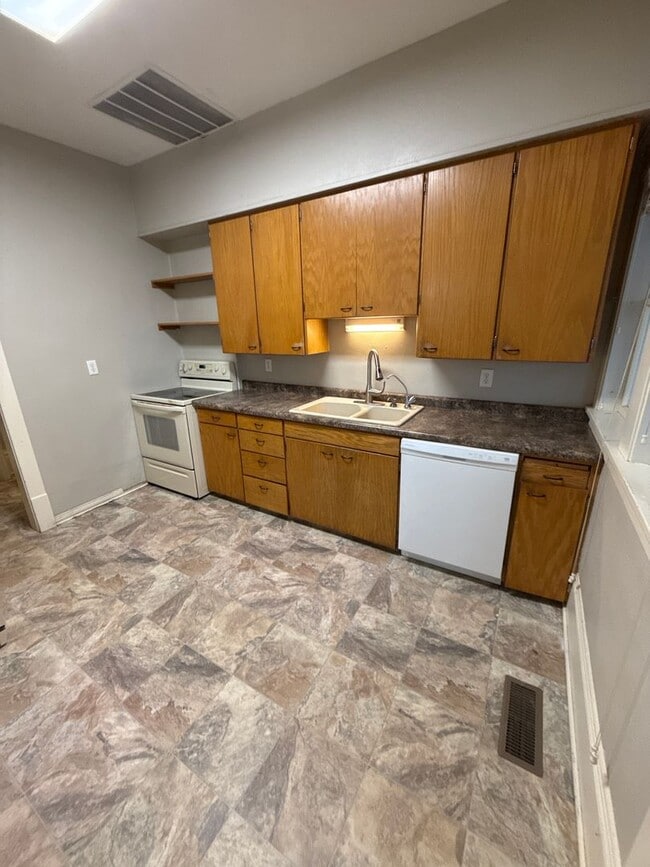 Foto del edificio - NSP-139/141 6th St NW