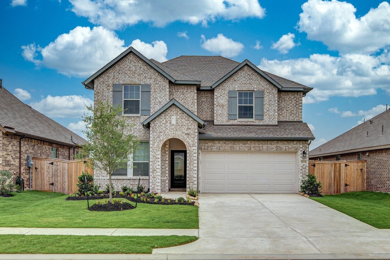 Primary Photo - 30338 Tall Fescue Dr