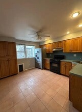 Building Photo - 71 W 16th St