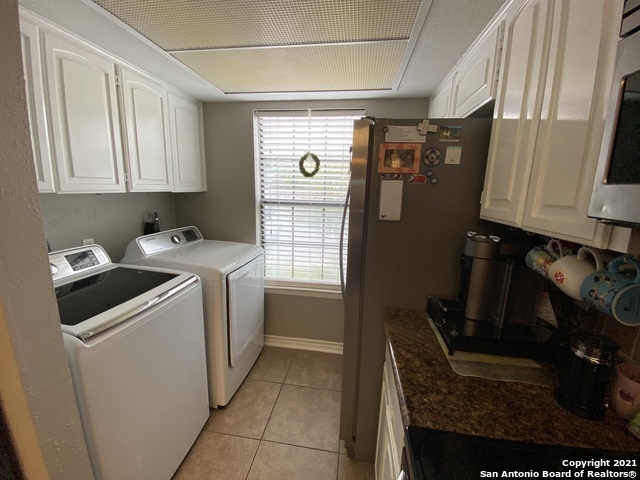 Building Photo - 474 Seele St