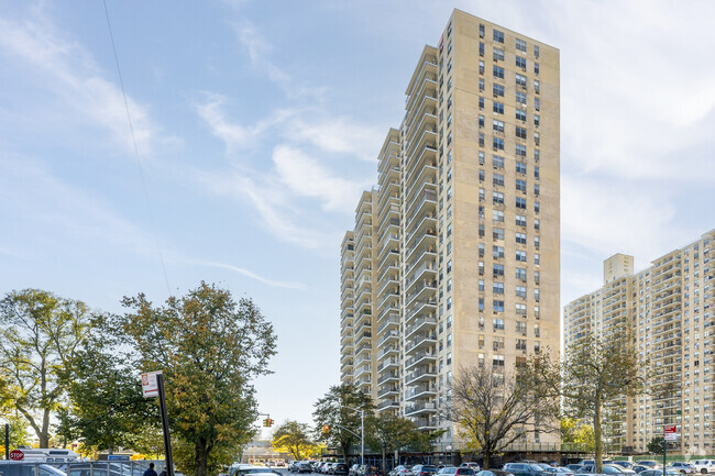 Foto del edificio - Brightwater Towers