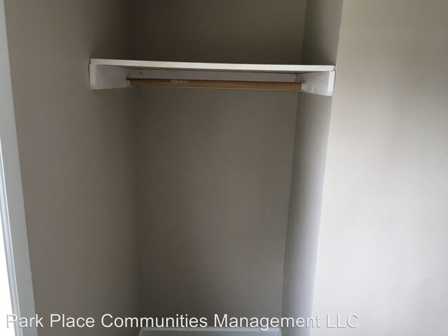 Foto del edificio - 1529 W 7th St