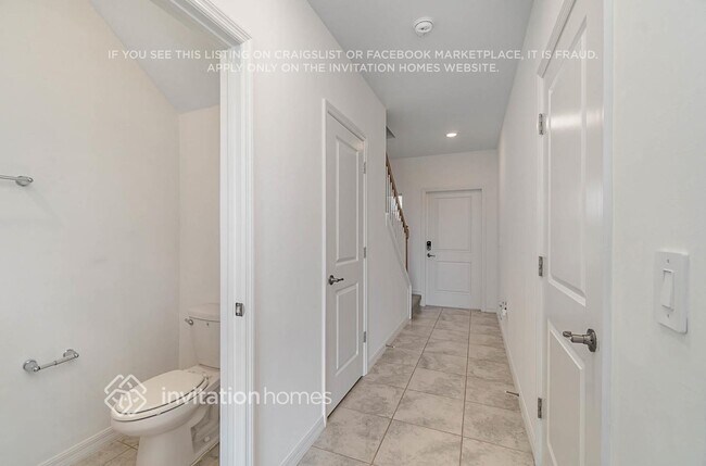 Foto del edificio - 7161 Greenwood Park Cir