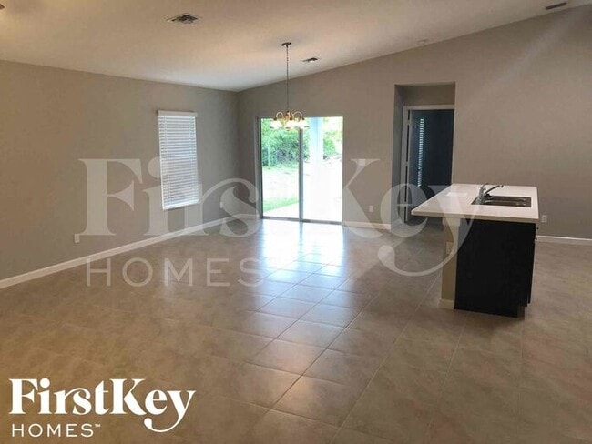 Foto del edificio - 3611 SW San Benito St