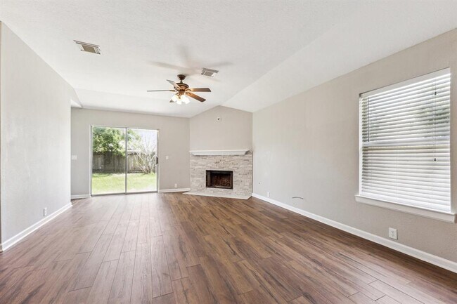 Foto del edificio - 19715 Canyon Gate Ct