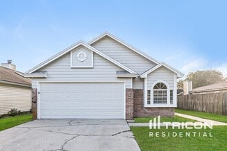 Building Photo - 115 Naugatuck Dr