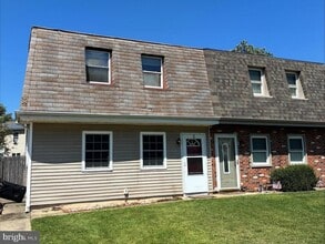Building Photo - 7 Fomalhaut Ct