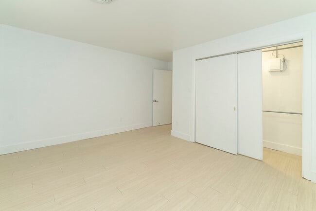 Building Photo - The Dels Magnolia