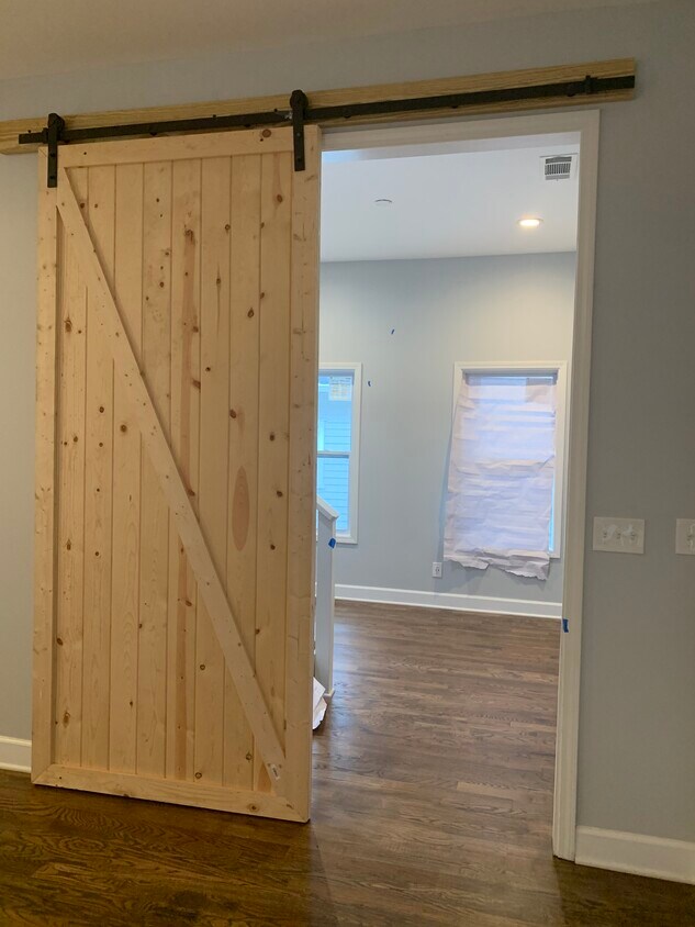 Foto principal - 184 Laurel Ave SW