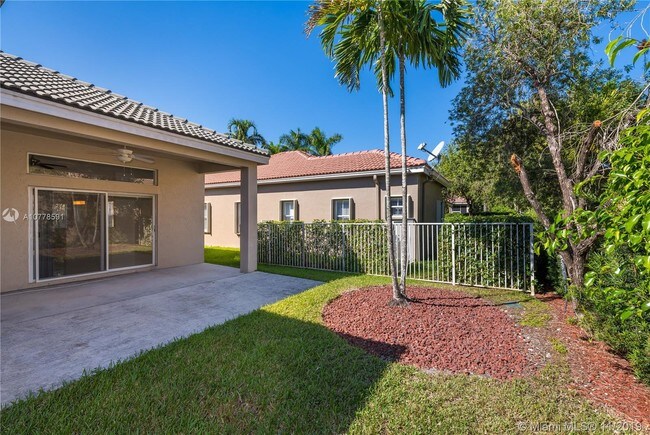 Building Photo - 1016 Silktree Ln