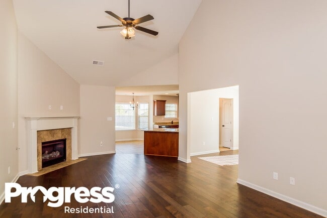 Building Photo - 3208 Vandelay Cove