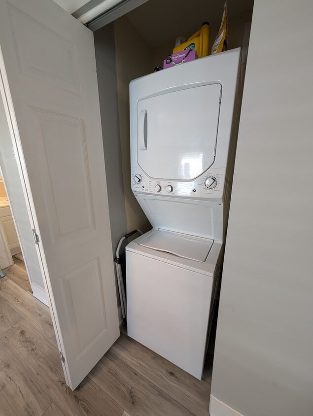 Foto principal - 619 S 14th St