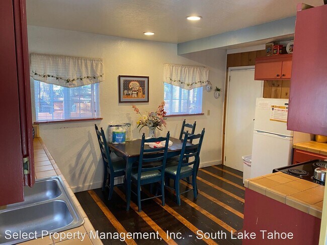 Building Photo - 2 br, 1.5 bath House - 2082 Lukins Way