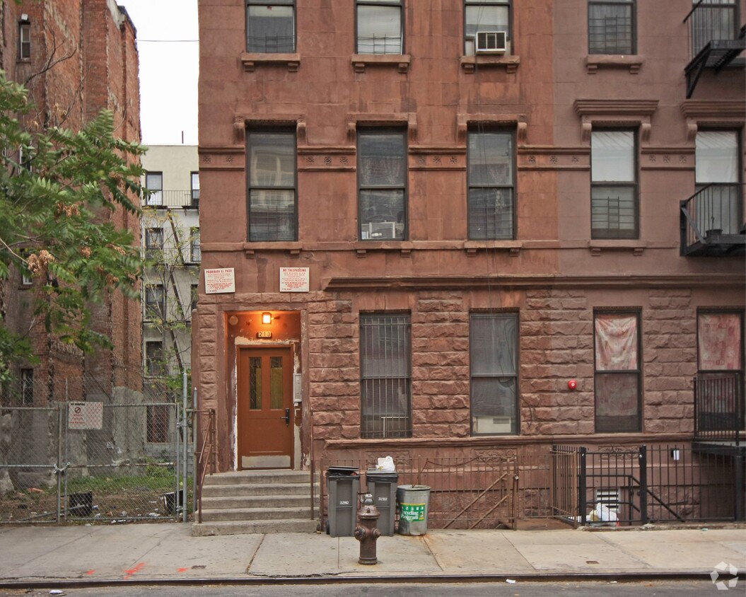  - 213 W 115th St