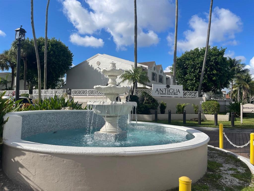 Foto principal - 17565 NW 67th Pl