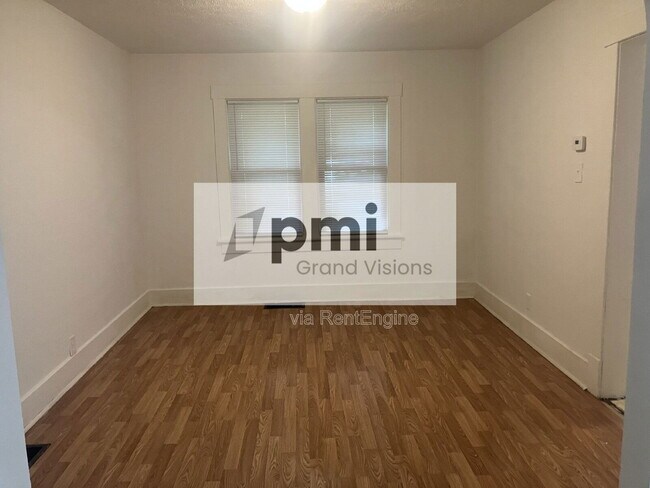 Foto del edificio - 1130 N Dunham St