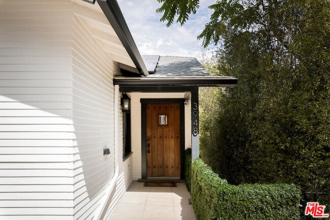 Building Photo - 3948 Glenalbyn Dr