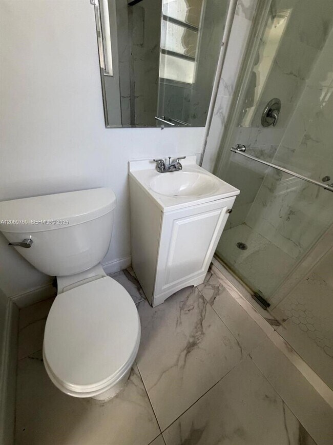 Foto del edificio - 890 NW 55th St