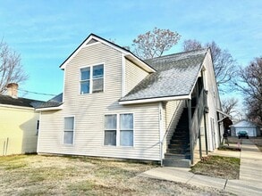 Building Photo - 2433 Slevin St