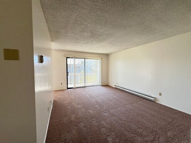 Photo - $500 Move In Special!!! 1BD/1BA CONDO AVAI...