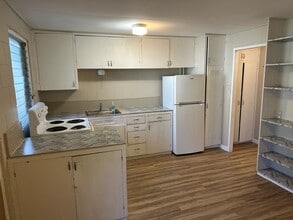 Building Photo - 15 ?Iliahi St