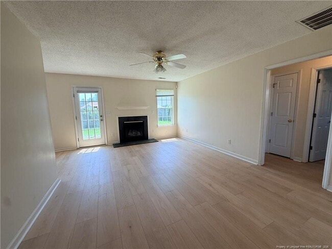 Building Photo - 908 Mourning Dove Pl