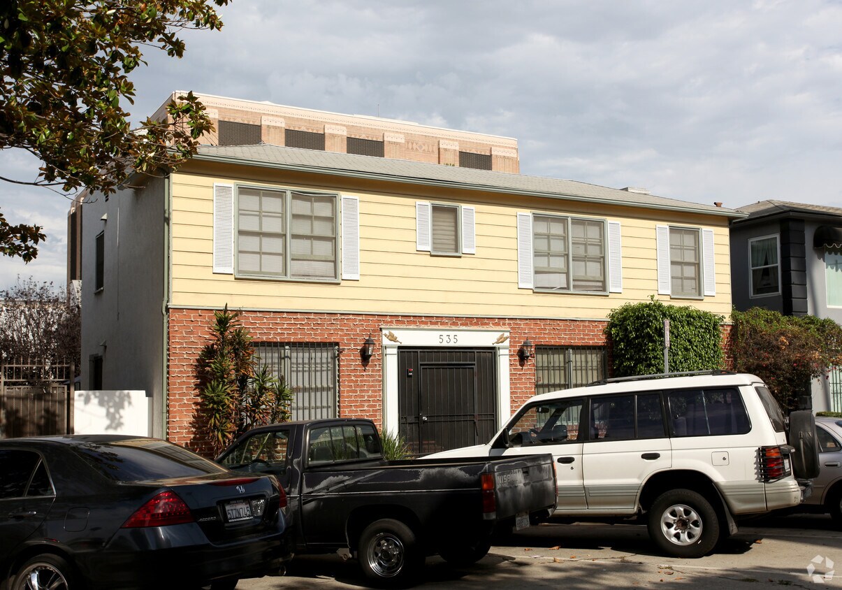 Primary Photo - 535 Linden Ave
