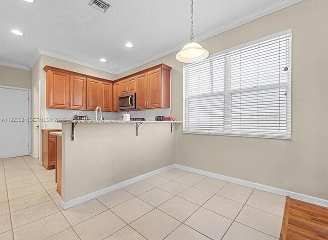 Building Photo - 168 Canterbury Pl