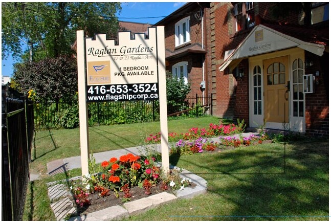 Photo du bâtiment - Raglan Gardens
